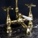 Brassna Tub Filler in Gold - Image 2