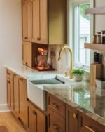 Brass Pull-Down Kitchen Faucet - Image 3