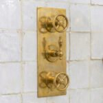 Heritage Unlacquered Brass Wall-Mount Shower System with Rain Head & Handheld - Image 3