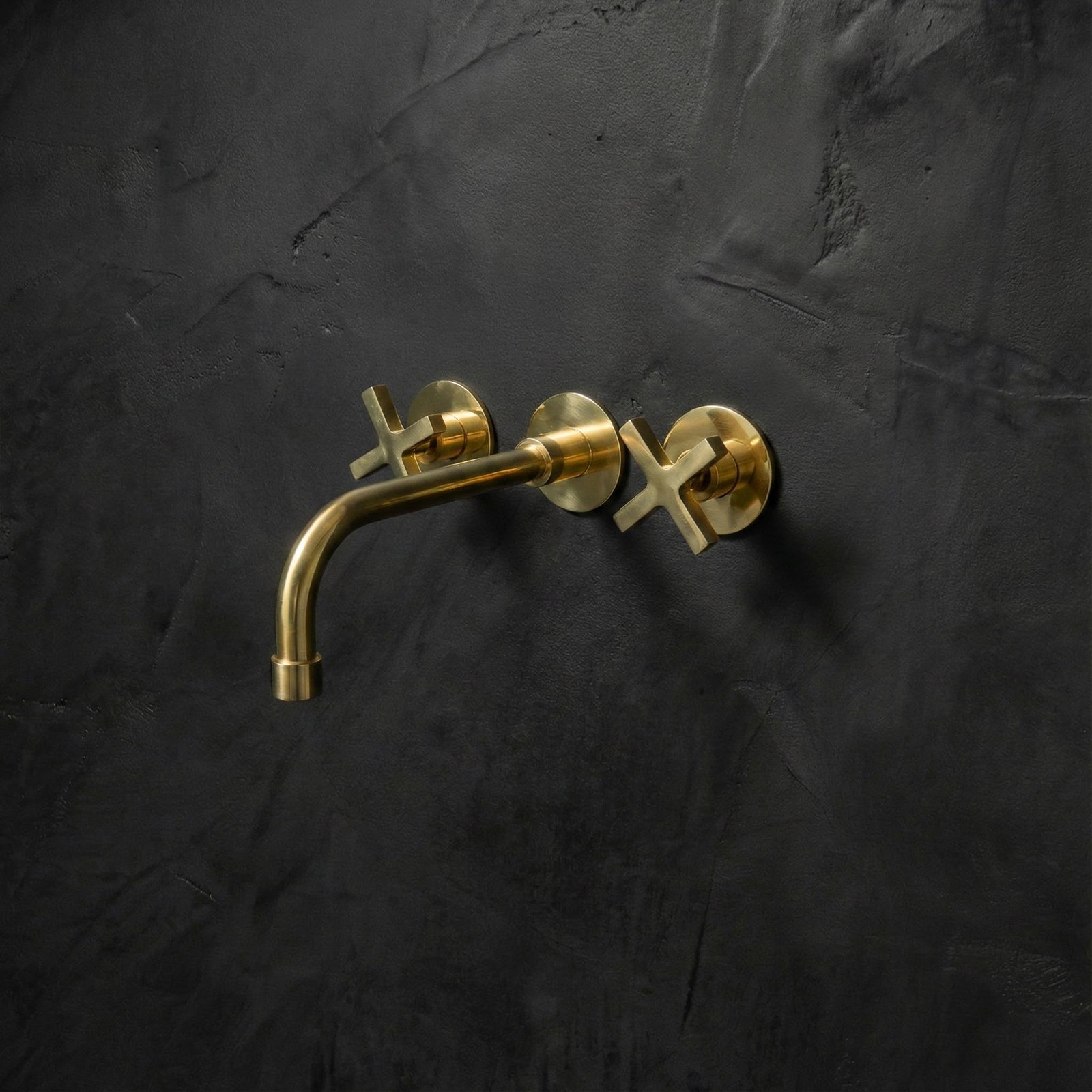 Gemini_Generated_Image_mnuzaumnuzaumnuz Handcrafted Wall Mounted Faucet - Image 1