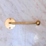 Unlacquered brass paper towel holder, Handmade Wall Mounted Solid Brass Toilet Roll Holder - Image 2