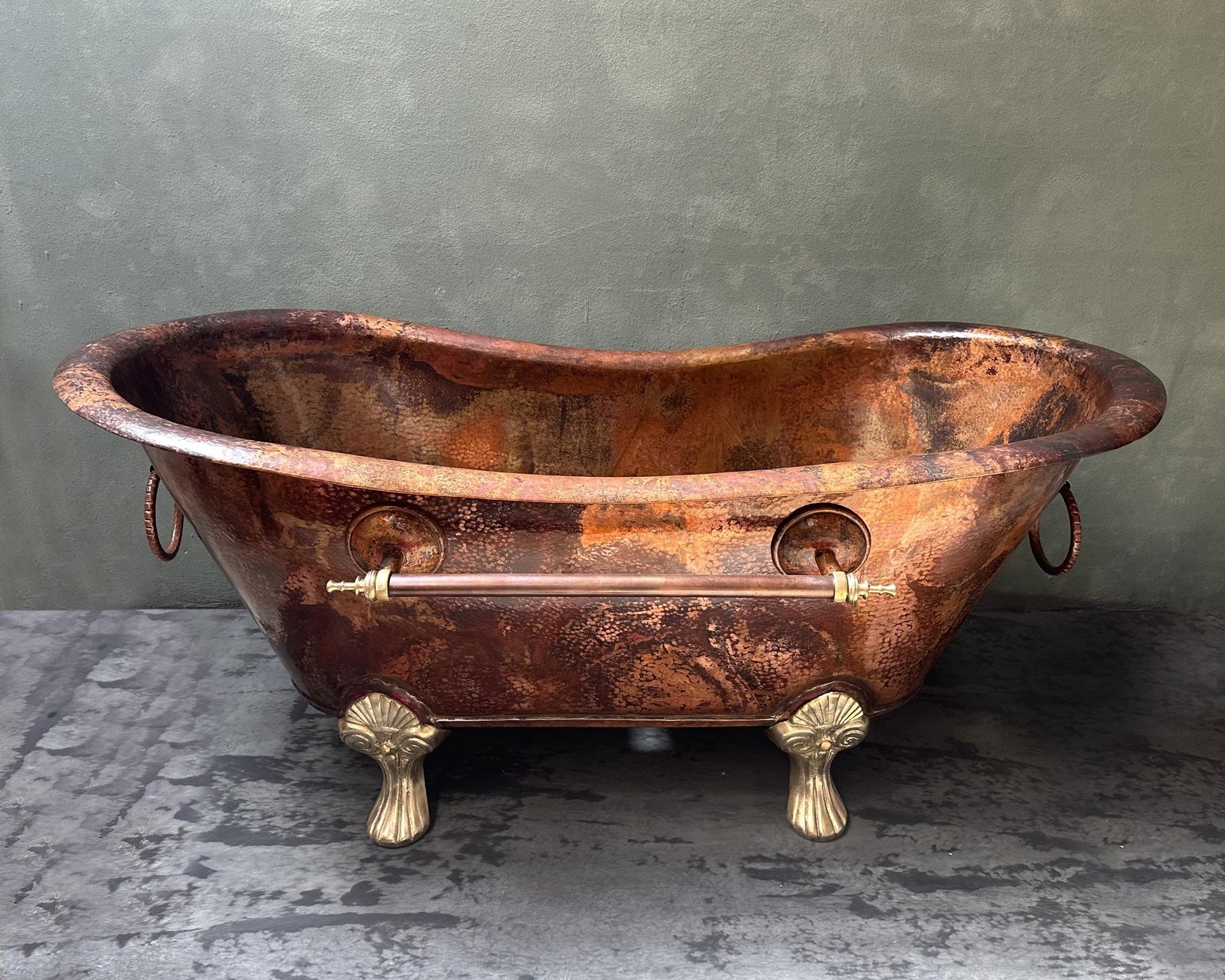 il_fullxfull.6451387426_363p Clawfoot Copper Bathtub – Patina Soaking Tub with Towel Bar - Image 1