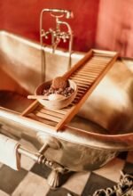 Artisanal Clawfoot Brass Bathtub - Image 7